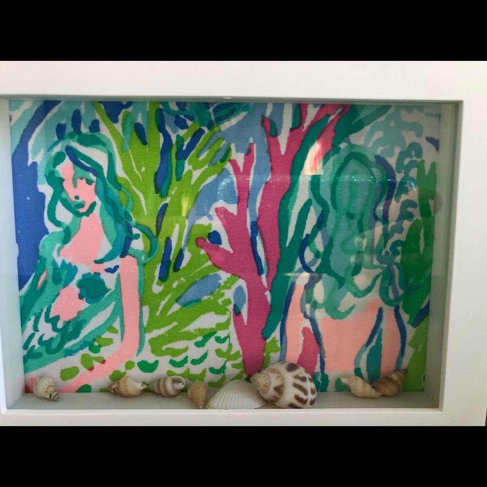 LP Mermaid Cove Shadowbox with floating shells